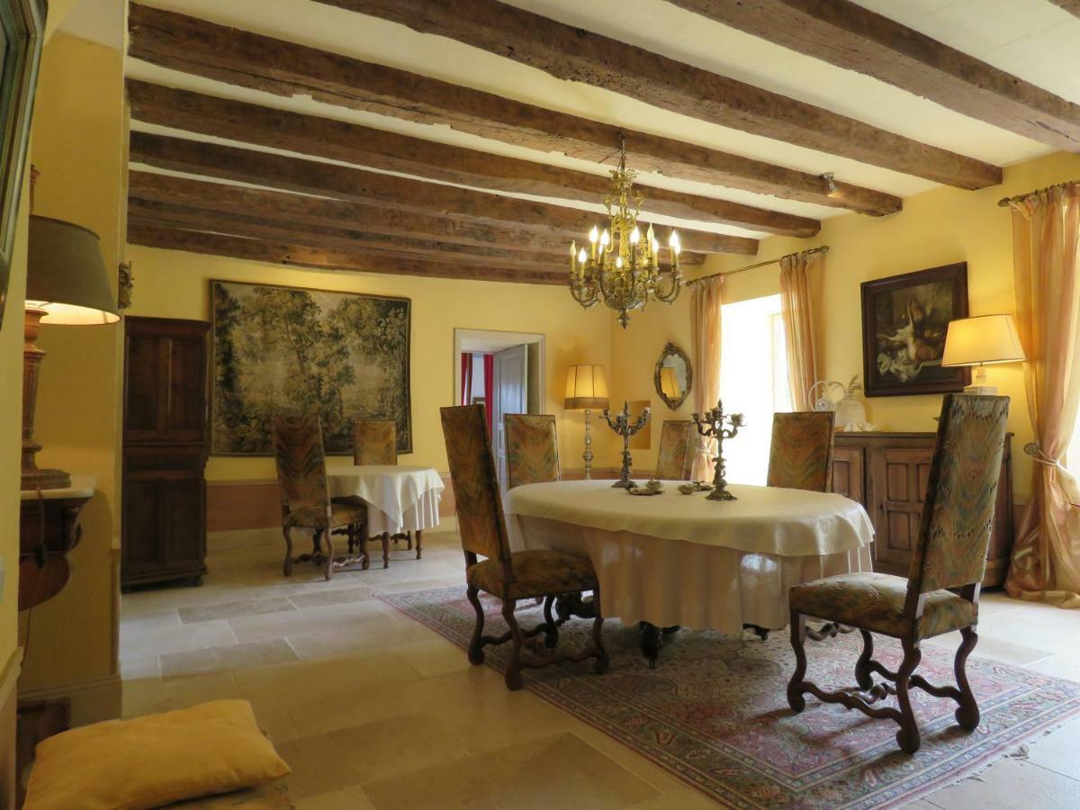 Chateau De Gaubert Bed and Breakfast Terrasson Esterno foto