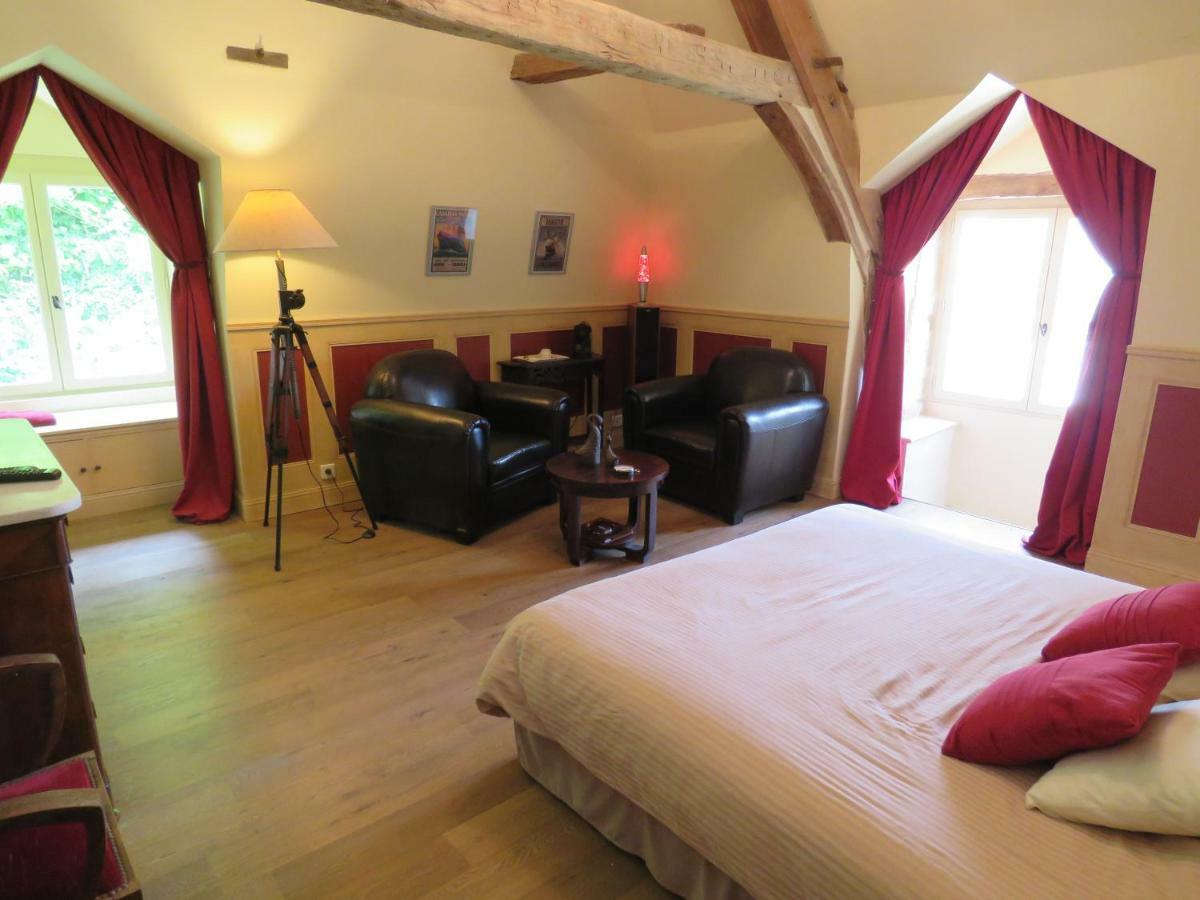 Chateau De Gaubert Bed and Breakfast Terrasson Esterno foto